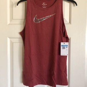 Nwt Nike tank